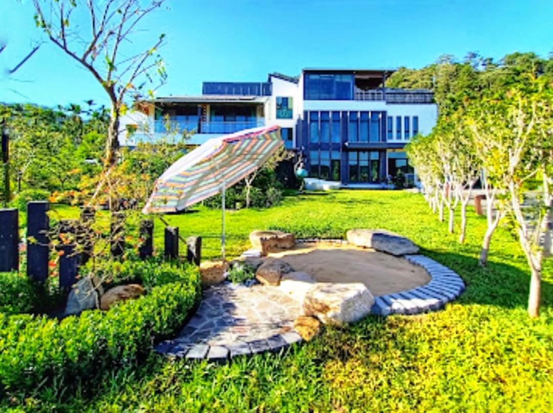 Roaming Cloud Sun Moon Lake B&B Yuchi Esterno foto